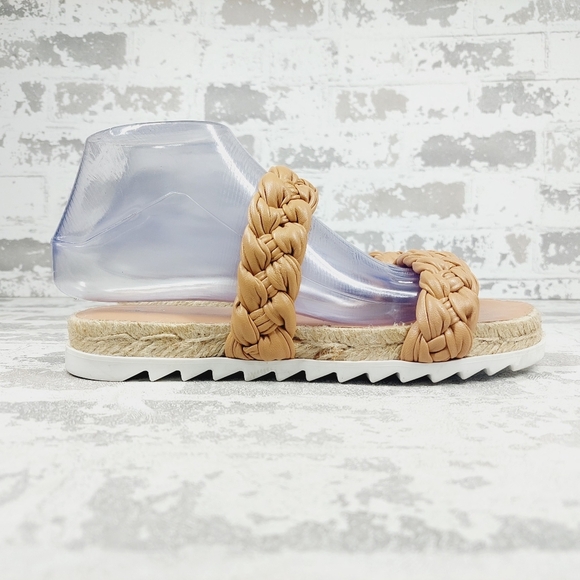 NEW Marc Fisher Jaimee Women's Tan Slip On Flat Summer Sandals D305 - Picture 5 of 12